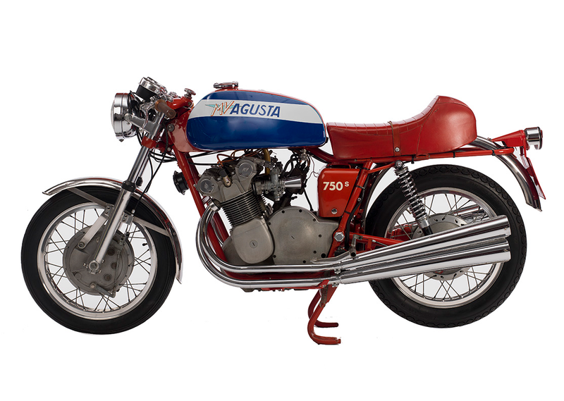 Illustration for article titled Vacant NYC Store Turned Into A Treasure Trove Of Beautiful Motorcycles